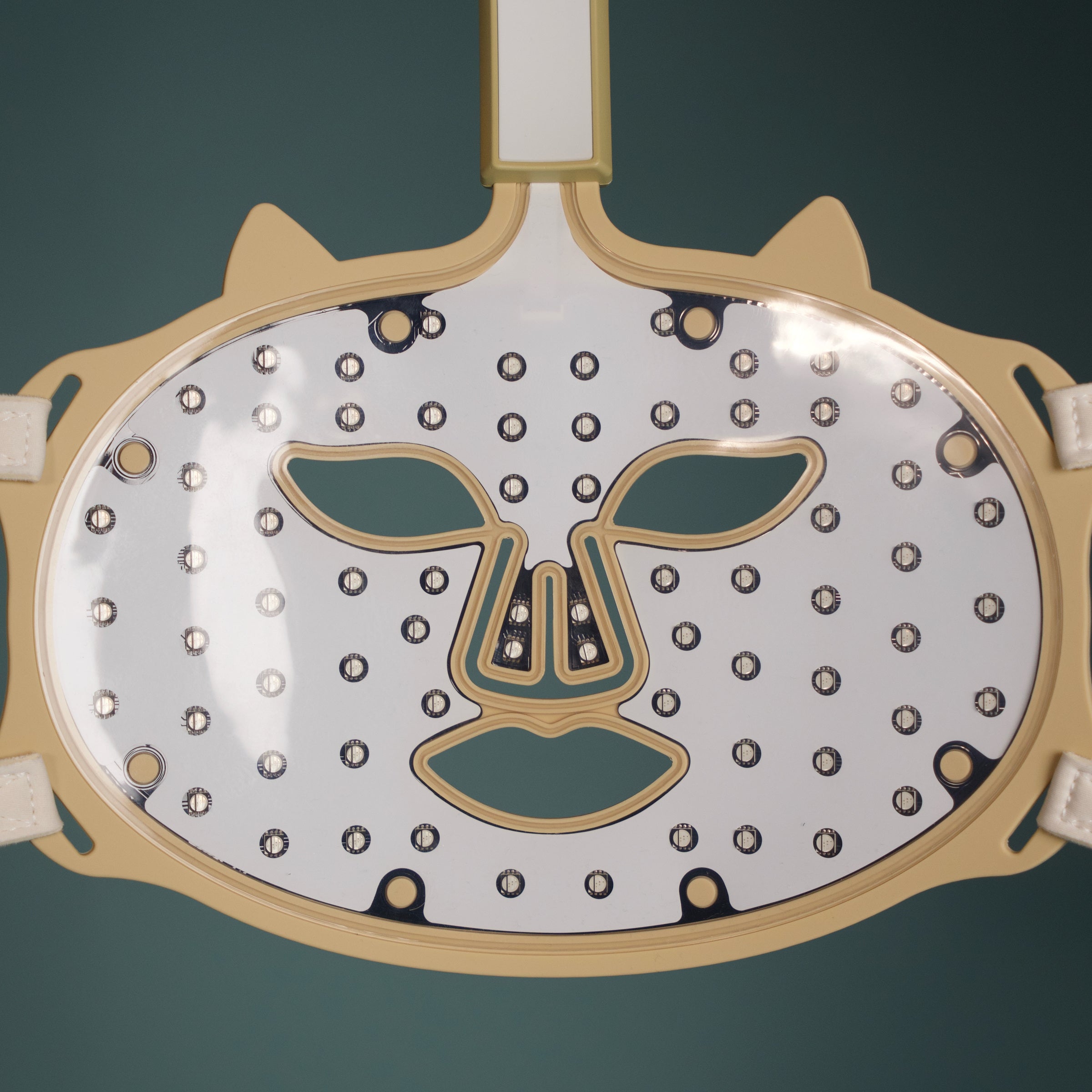 Détail intérieur du masque facial LED Resty MARS100 et des éléments lumineux