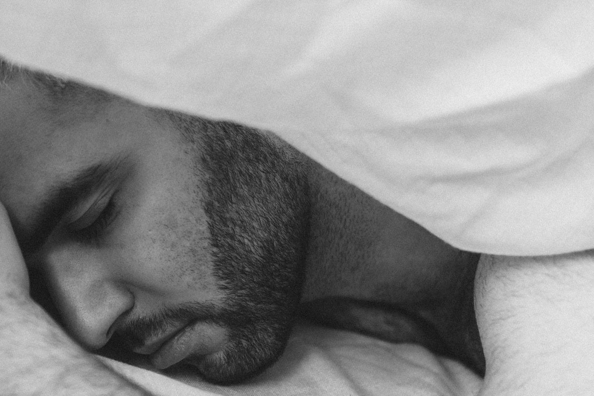 Bien dormir malgré un emploi du temps chargé : stratégies pratiques