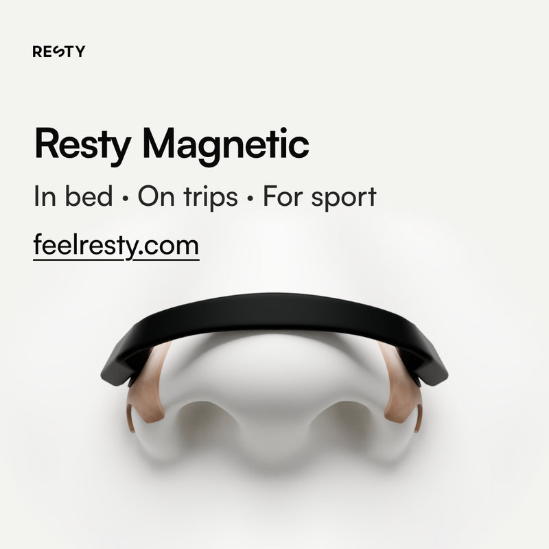 Short film without voice-over about Resty Magnetic, with five questions, on a 3D model nose: nothing goes inside the nose; one tab goes on each side of the nose; the clip clicks onto the tabs with magnets, with a close-up of one end; after use the clip comes off first and only the tabs are thrown away; a refill contains only fresh tabs. For use in bed, on trips and for sport.
